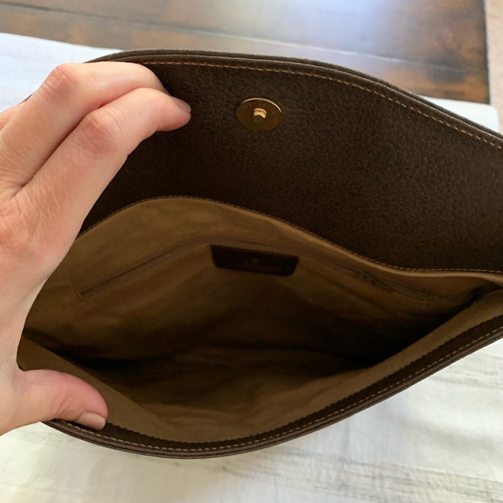 Authentic Gucci pouch - Picture 4 of 7